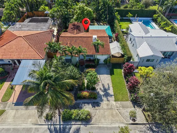 2460 SW 24th St, Miami, FL 33145