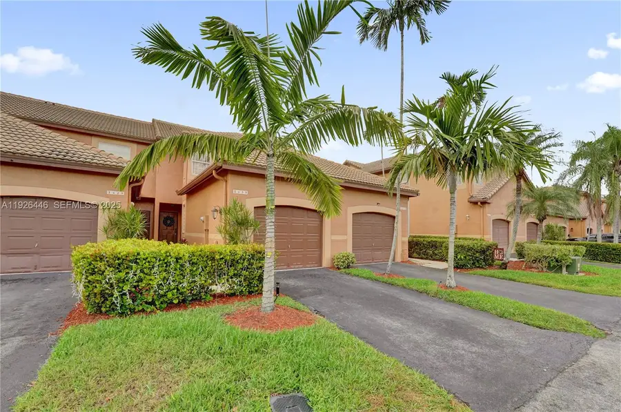 1435 Barcelona Way #5-27, Weston, FL 33327 - Image #2