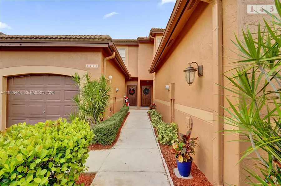 1435 Barcelona Way #5-27, Weston, FL 33327 - Image #3