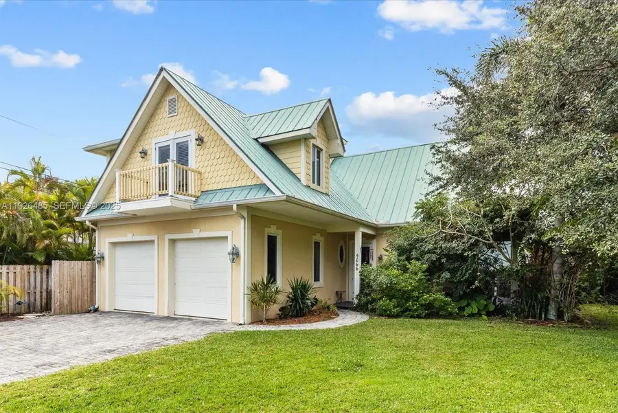 9066 SE Athena St, Hobe Sound, FL 33455 - Image #2