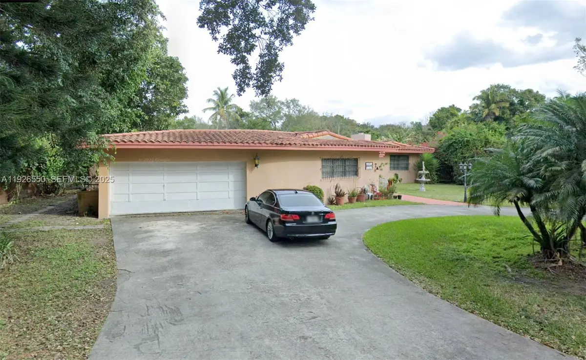 6861 SW 69th Ter, South Miami, FL 33143 - Image #1