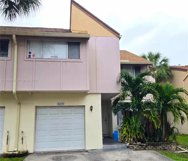8209 NW 8th St #1, Plantation, FL 33324