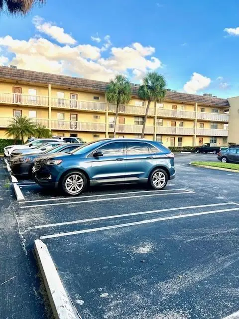 6070 NW 64th Ave #103, Tamarac, FL 33319 - Image #3