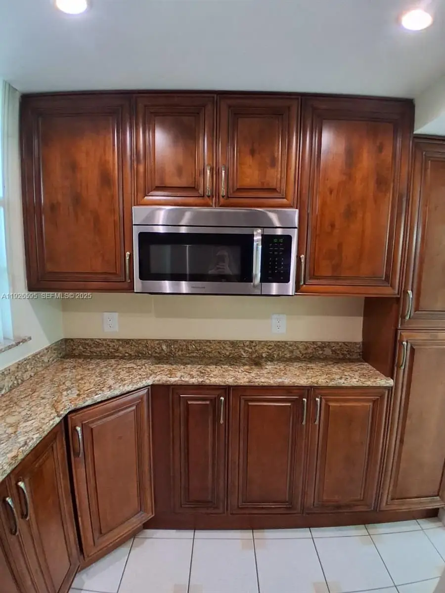 2905 Point East Dr #L302, Aventura, FL 33160 - Image #1