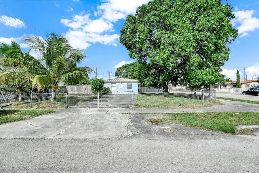 4020 E 10th Ave, Hialeah, FL 33013 - Image #3