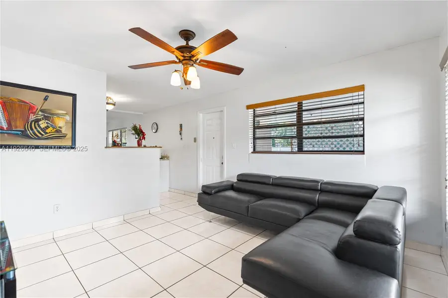 6142 SW 21st St, Miramar, FL 33023 - Image #3