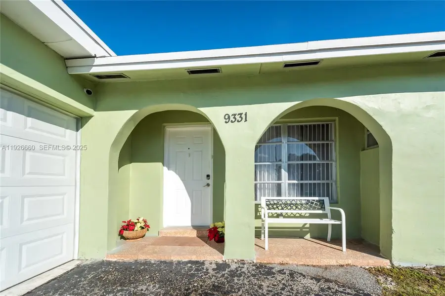 9331 NW 24th Pl, Sunrise, FL 33322 - Image #2