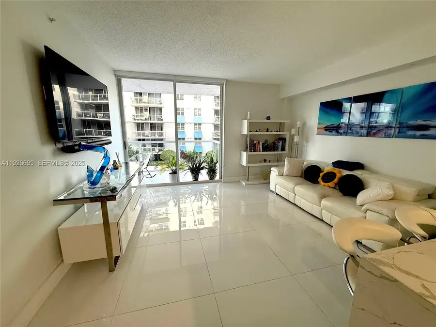 5077 NW 7th St #610, Miami, FL 33126 - Image #2