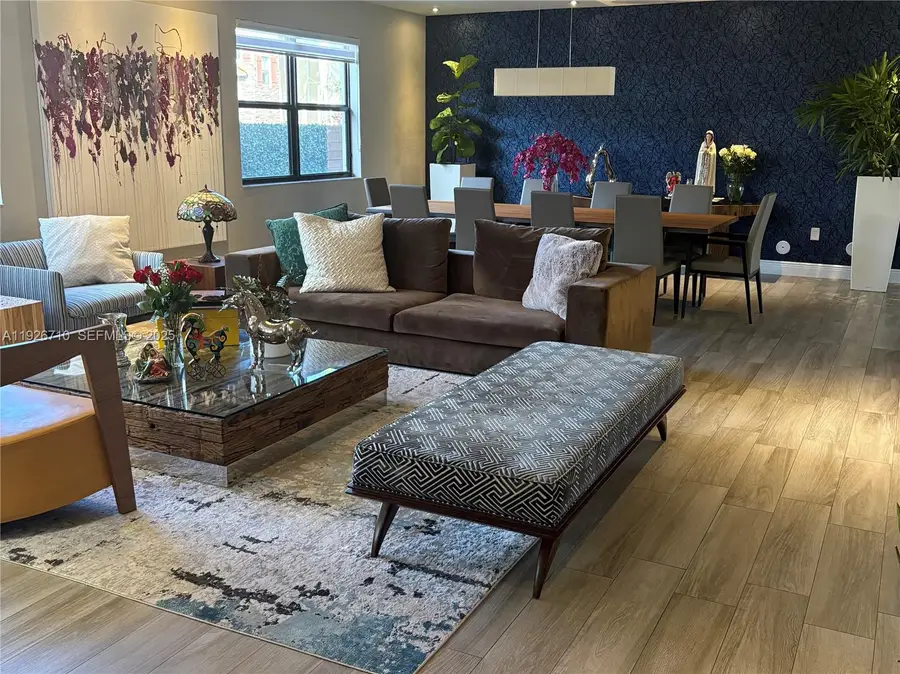 8925 NW 99th Ct, Doral, FL 33178 - Image #3