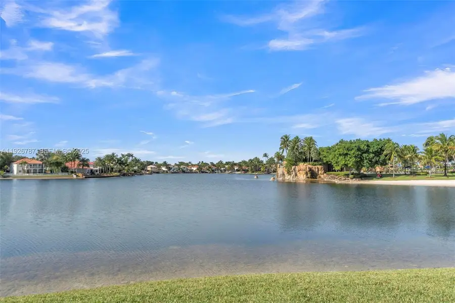 10997 NW 58th Ter, Doral, FL 33178 - Image #3