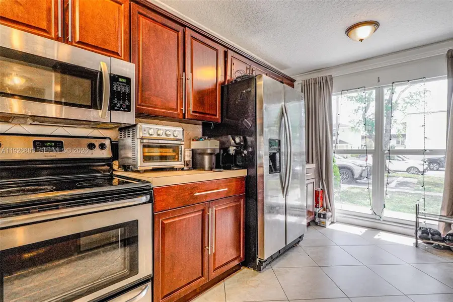3331 Farragut St #8A, Hollywood, FL 33021 - #2