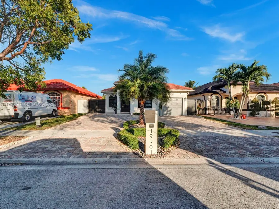 19901 NW 77th Ct, Hialeah, FL 33015 - Image #3
