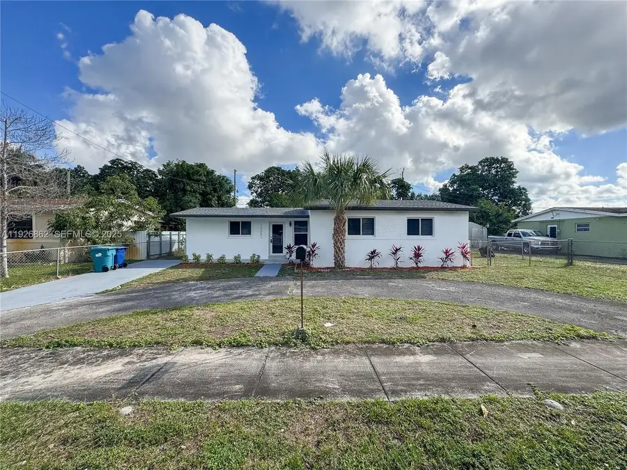 17231 NW 24th Pl, Miami Gardens, FL 33056 - Image #2