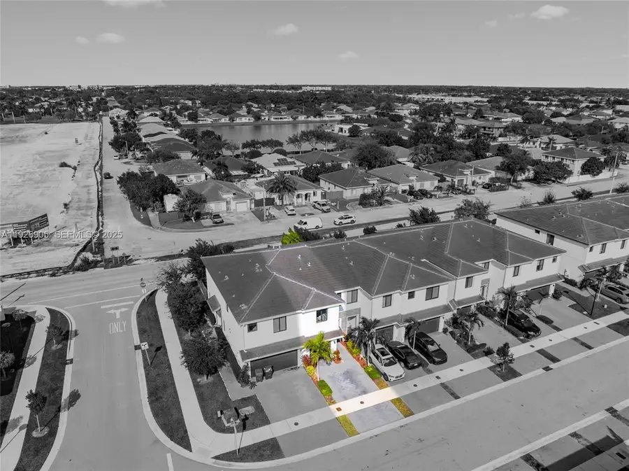 10887 SW 232nd Ter, Homestead, FL 33032 - Image #2