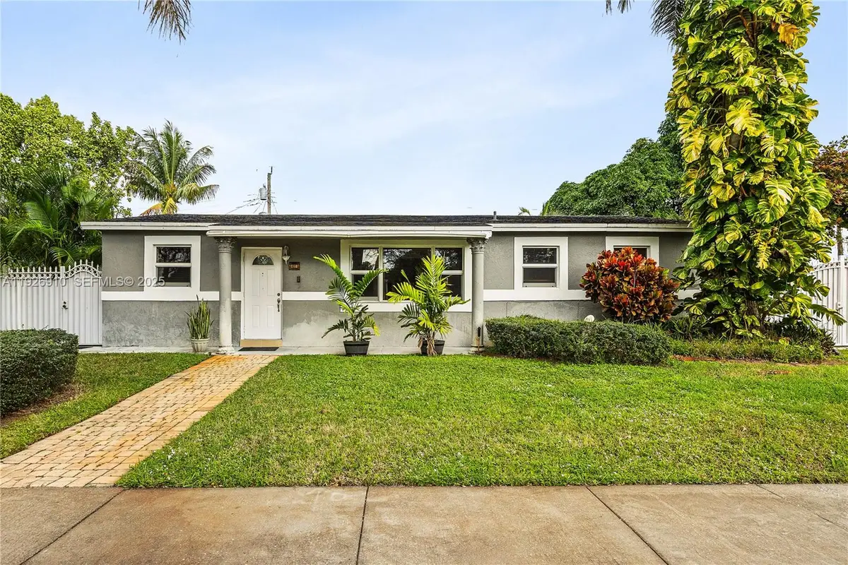 401 NW 183rd St, Miami Gardens, FL 33169 - Image #1