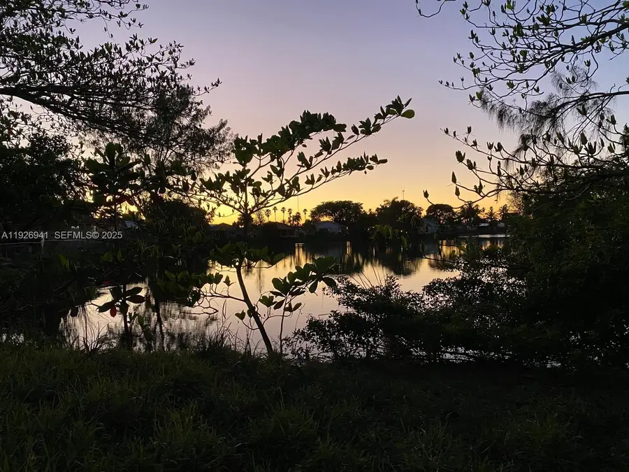 0 SW 10th Ave, Hallandale Beach, FL 33009 - Image #2