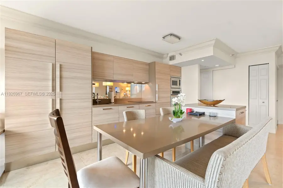 3530 Mystic Pointe Dr #1714, Aventura, FL 33180 - Image #2