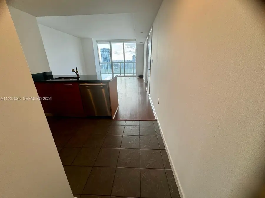 50 Biscayne Blvd #3807, Miami, FL 33132 - Image #2
