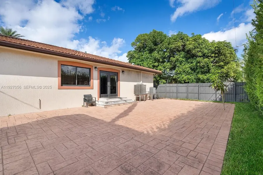 141 SW 51st Ct, Miami, FL 33134 - Image #3