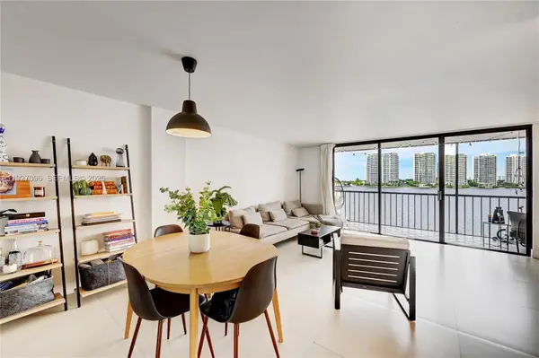 17500 N Bay Rd #S405, Sunny Isles Beach, FL 33160