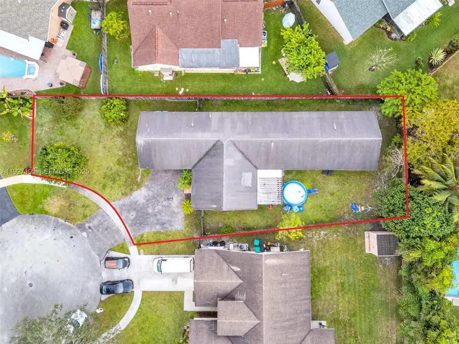 10380 SW 49th Pl, Cooper City, FL 33328 - Image #3