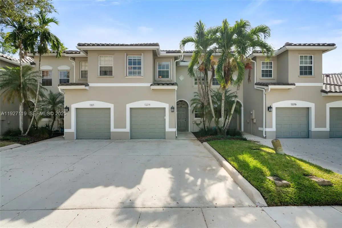 13214 NW 7th Dr, Plantation, FL 33325 - Image #1
