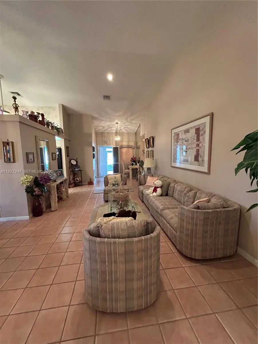5275 Tiffany Anne Cir, West Palm Beach, FL 33417 - Image #3