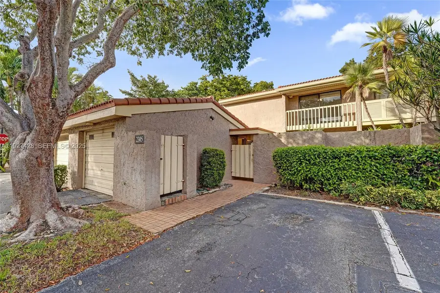 2305 Saint Andrews Rd #129, Hollywood, FL 33021 - Image #2