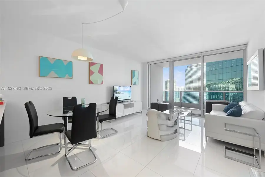 200 Biscayne Boulevard Way #4311, Miami, FL 33131 - Image #2
