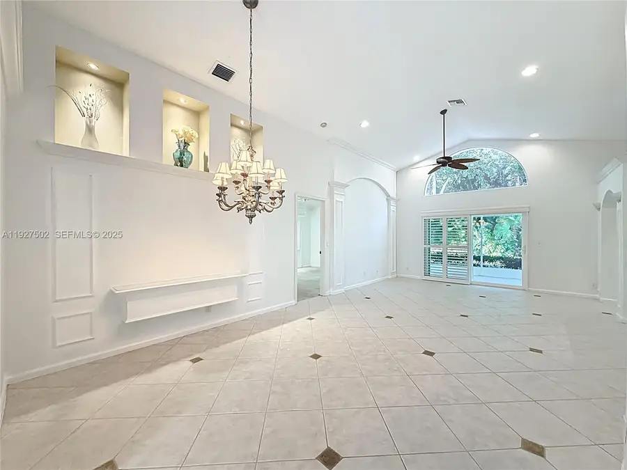 356 Hammocks Trl, Greenacres, FL 33413 - Image #3