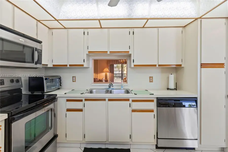 190 SE 5th Ave #202, Dania Beach, FL 33004 - Image #2