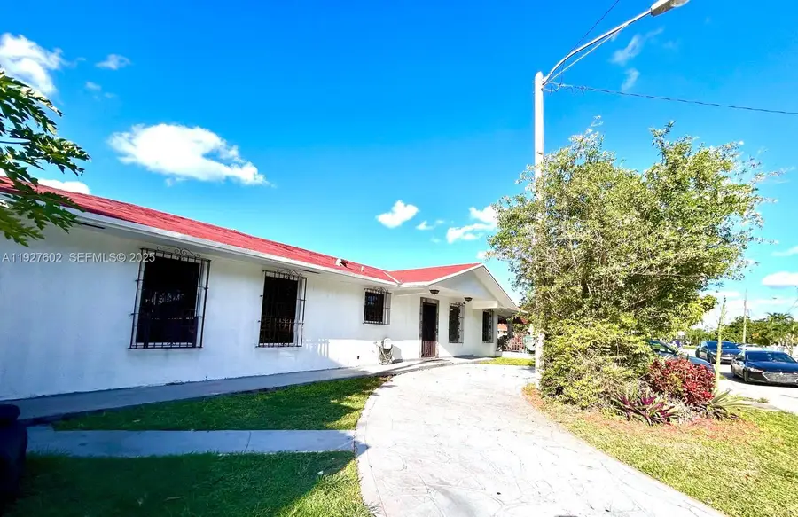 598 SW 121st Ave, Miami, FL 33184 - Image #2