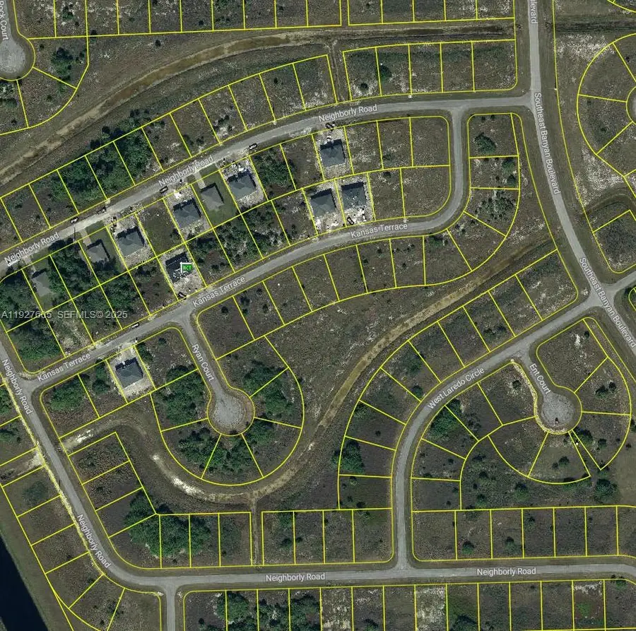 410 W Meredith Pl, Labelle, FL 33935 - Image #3