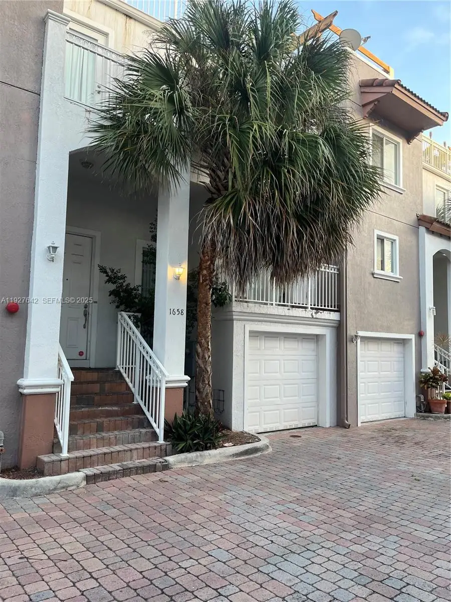 1658 Hayes St #16585, Hollywood, FL 33020 - Image #1