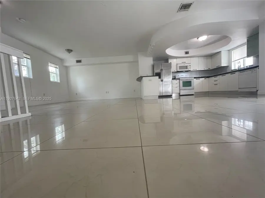 1658 Hayes St #16585, Hollywood, FL 33020 - Image #2