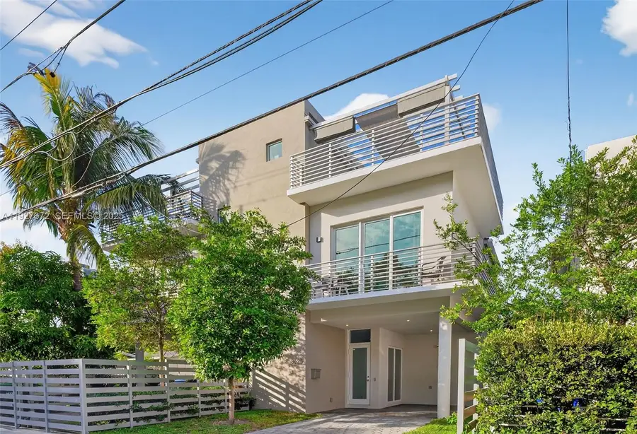 3525 Day Ave, Coconut Grove, FL 33133 - Image #2