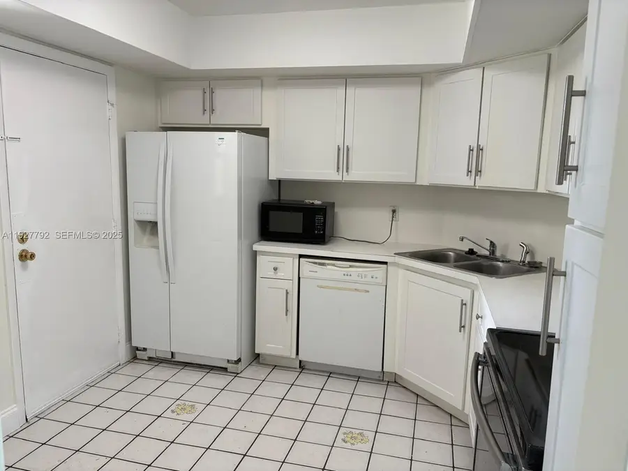 6300 S Falls Cir Dr #314, Lauderhill, FL 33319 - Image #2