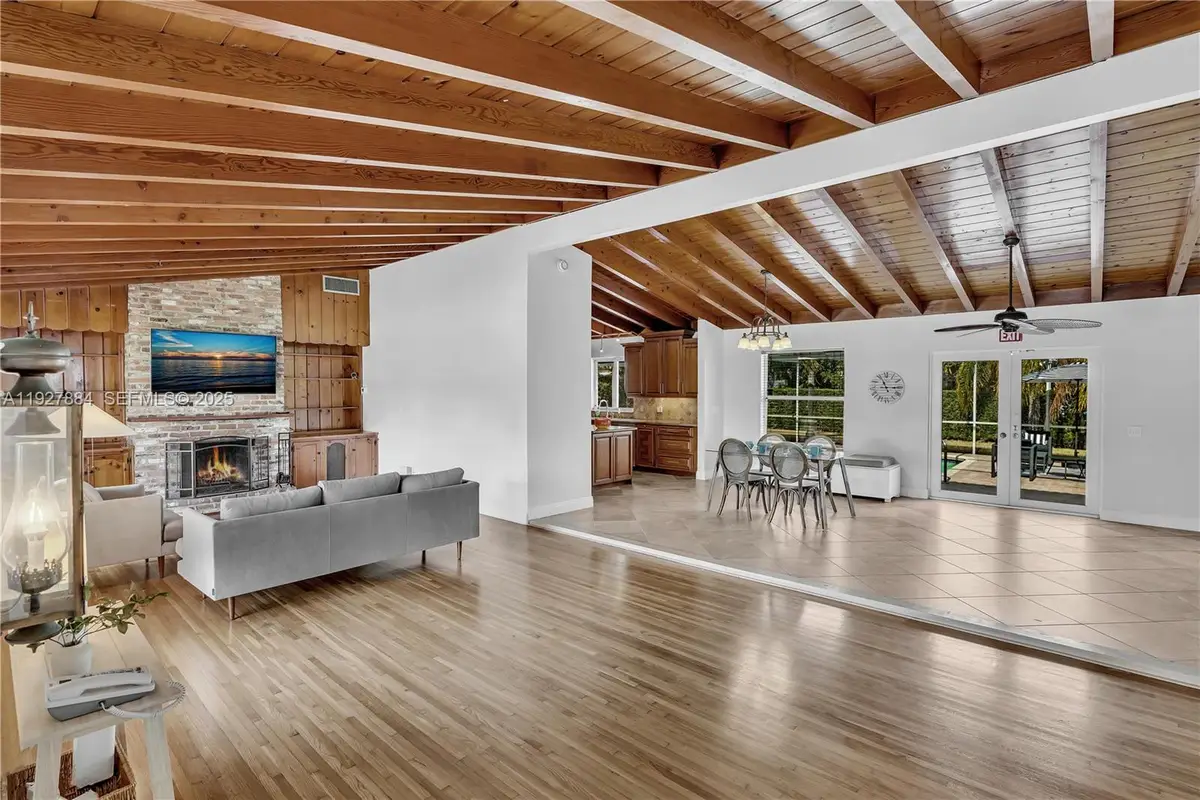 3437 Buchanan St, Hollywood, FL 33021 - Image #1