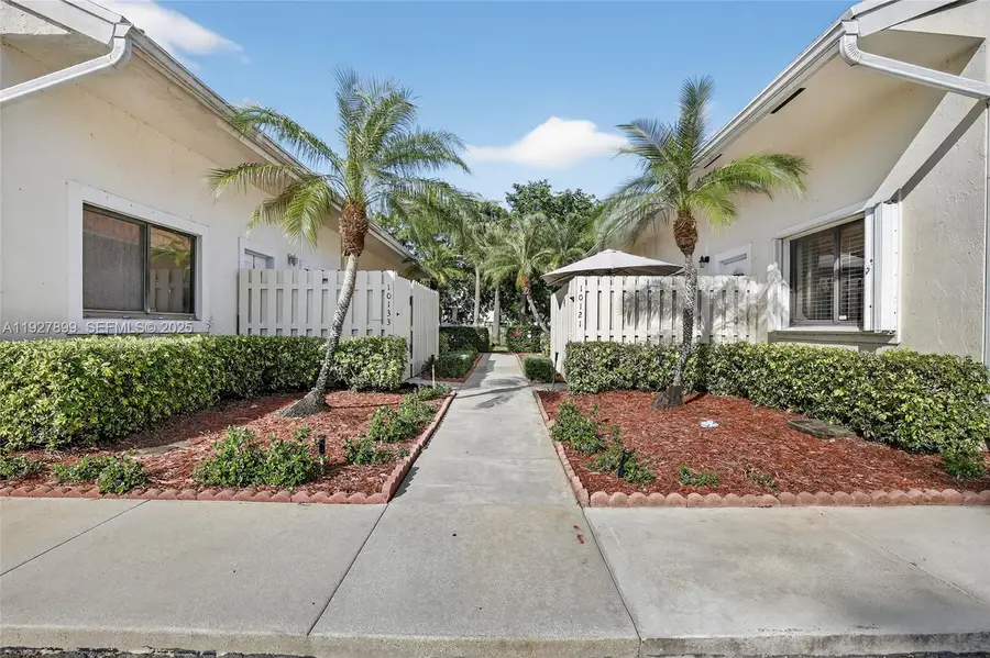 10121 NW 33rd St, Sunrise, FL 33351 - Image #2
