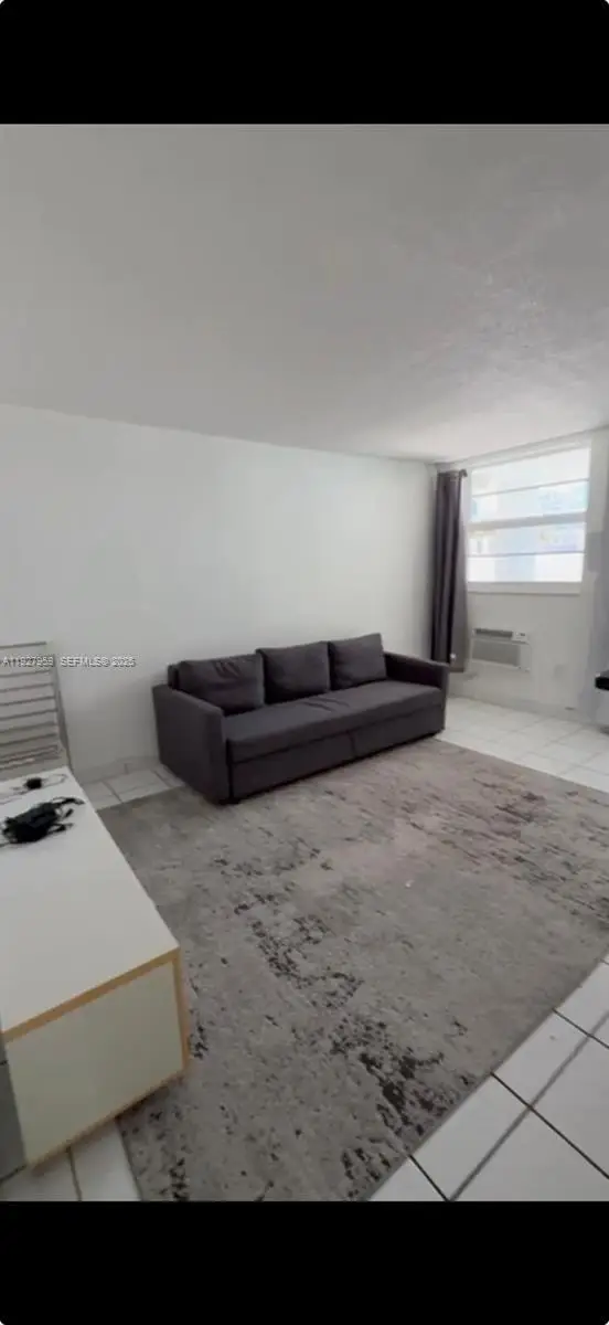 335 Collins Ave #302, Miami Beach, FL 33139 - Image #3