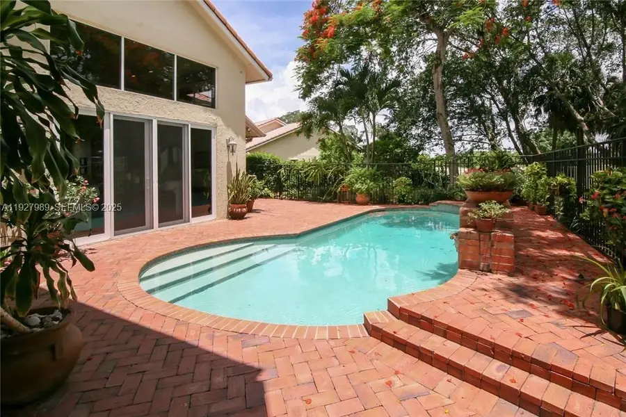 7820 NW 83rd St, Tamarac, FL 33321 - Image #2