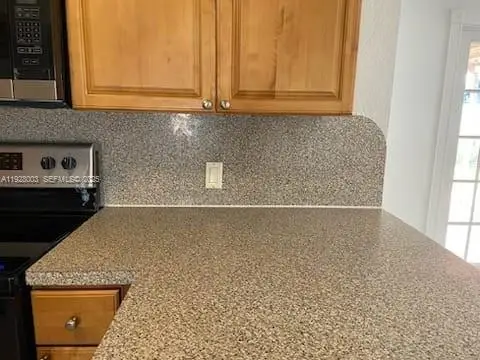 1540 E 8th Ct, Hialeah, FL 33010 - Image #3