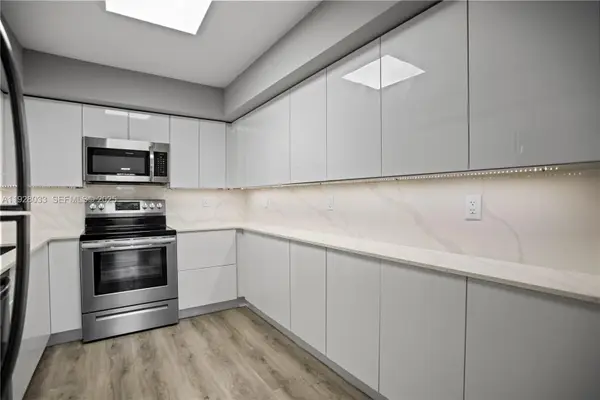 370 E Laurel Dr #3 E, Margate, FL 33063