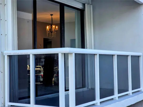 20505 E Country Club Dr #138, Aventura, FL 33180