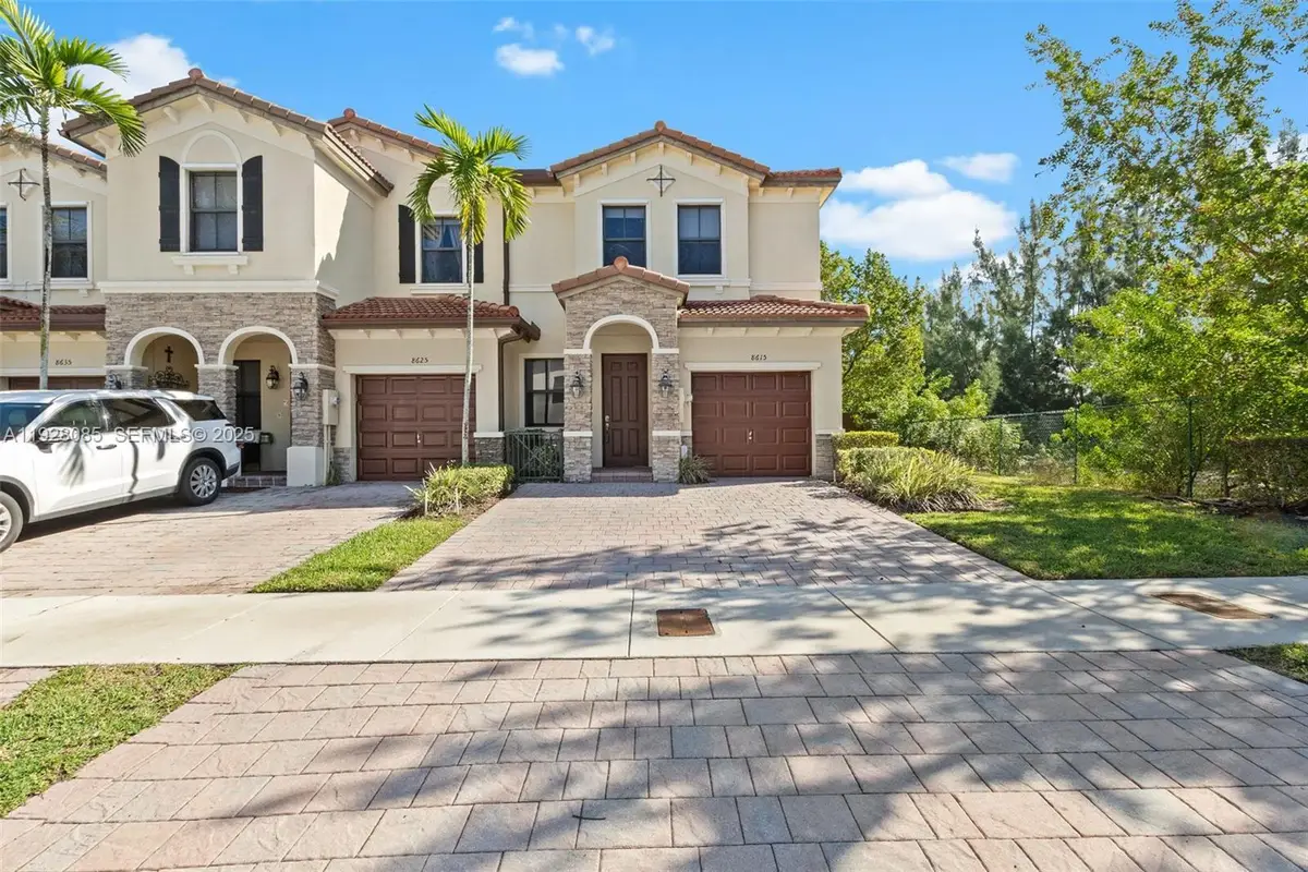 8615 NW 98th Ave, Doral, FL 33178 - Image #1