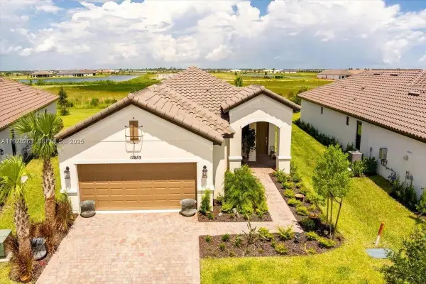 12853 SW Ambra St, Port St Lucie, FL 34987