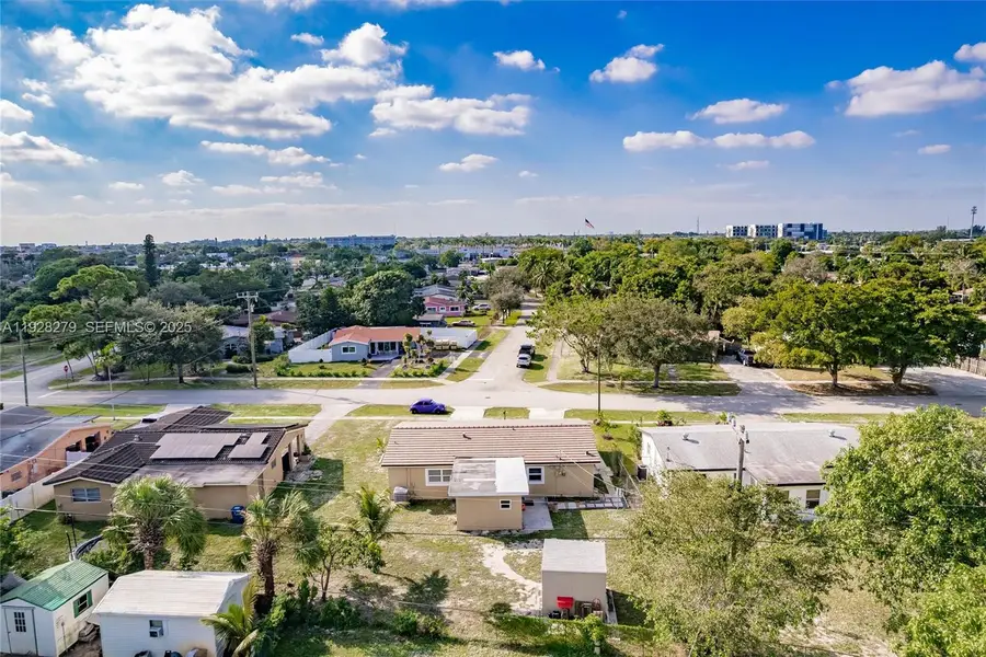 720 NW 38th Ave, Lauderhill, FL 33311 - Image #3