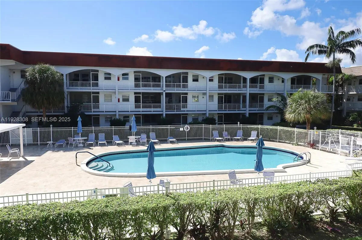501 Blue Heron Dr #220-A, Hallandale Beach, FL 33009 - Image #1