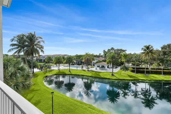 2600 S University Dr #326, Davie, FL 33328