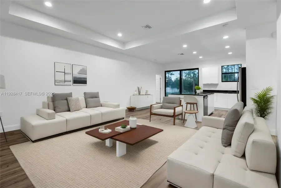 902 Magnolia Ave, Lehigh Acres, FL 33972 - Image #2